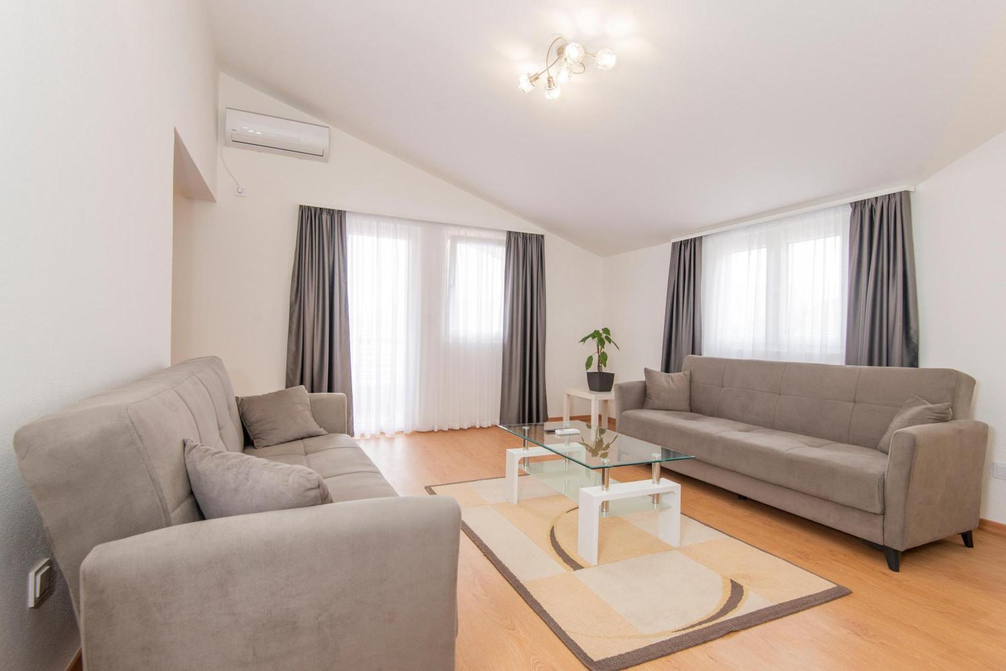 Hillside Vista Apartments Tivat Eksteriør billede